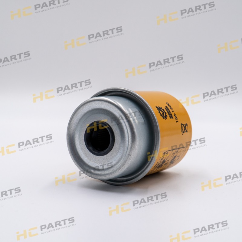 Топливная система экскаватора-погрузчика CAT с сепаратором