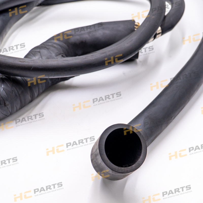 Шланг радиатора JCB опущен ниже уровня 2-3CX