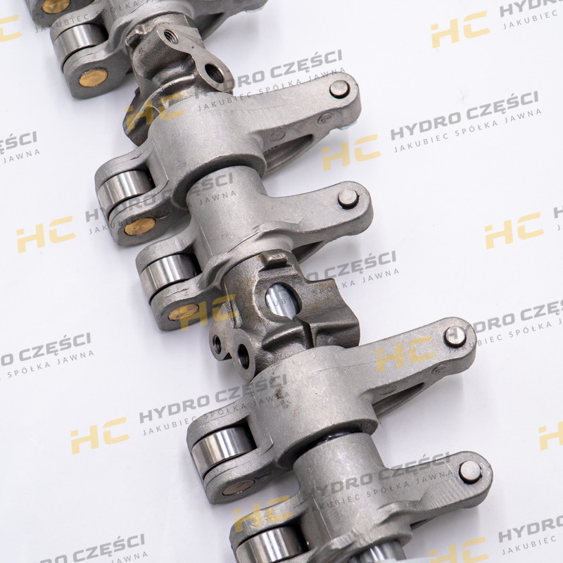 Коромысло в сборе с валом Isuzu 4HK1