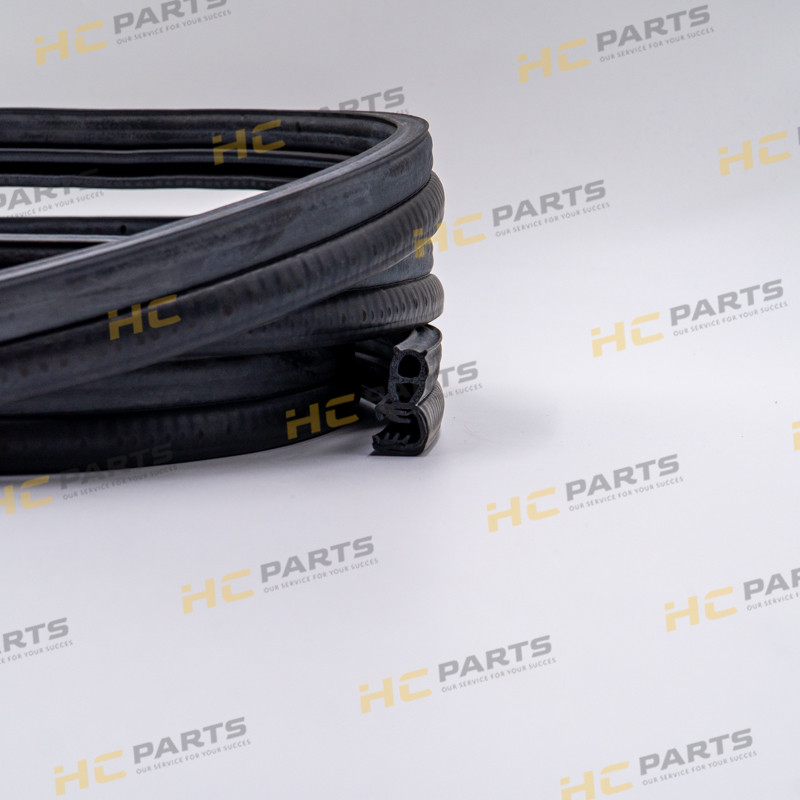 Уплотнитель верхнего стекла правой двери JCB — P21 3CX 4CX